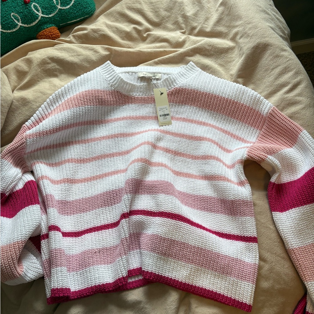 NWT Francesca’s sweater